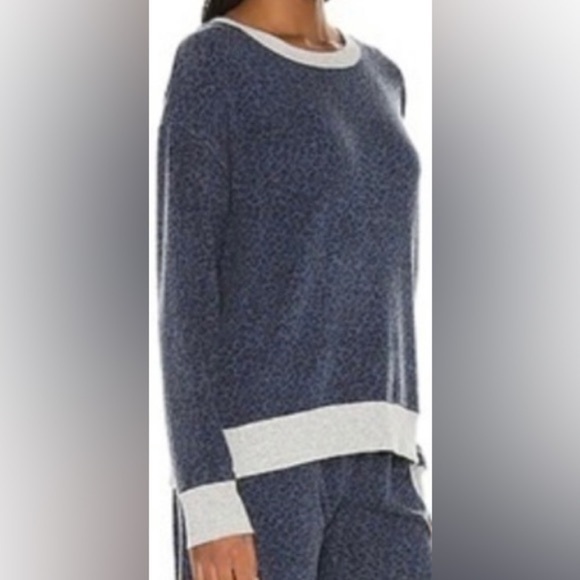 Splendid - Sweatshirt Animal Blue Leopard Print Cozy Brushed Jersey Top - Small - Picture 2 of 3